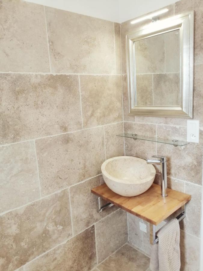 Jas Dou Felibrige Bed & Breakfast Puget-Ville Екстериор снимка