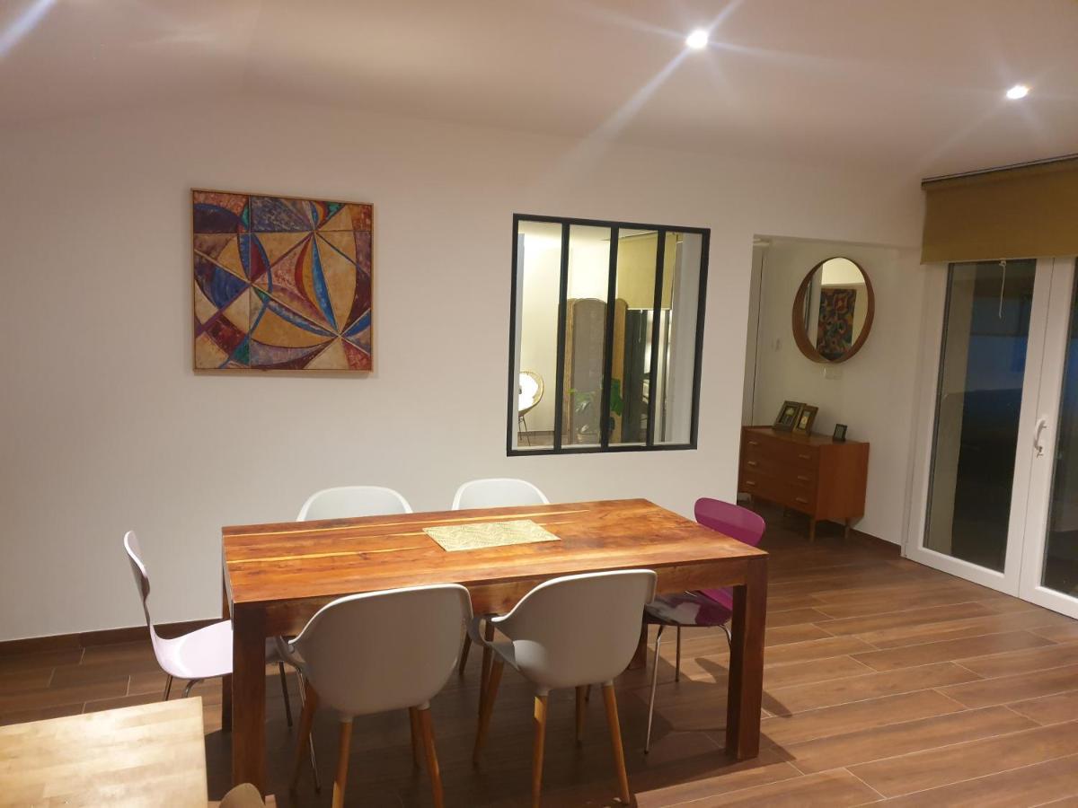 Jas Dou Felibrige Bed & Breakfast Puget-Ville Екстериор снимка
