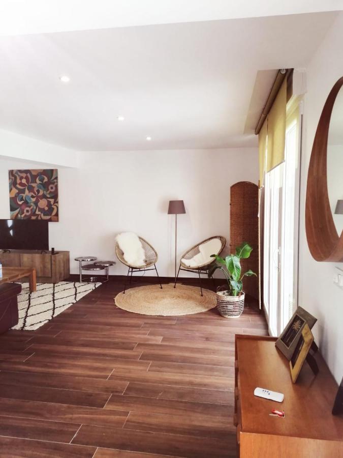 Jas Dou Felibrige Bed & Breakfast Puget-Ville Екстериор снимка