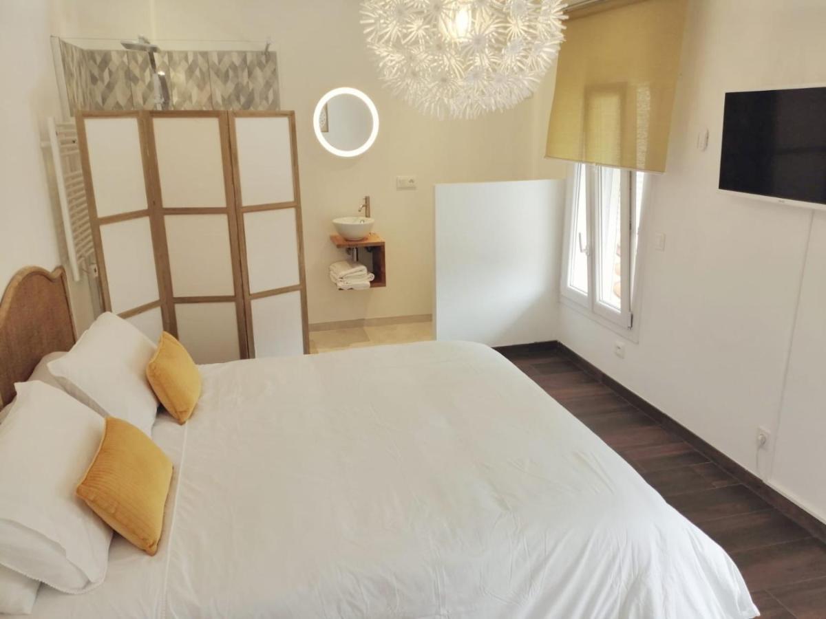Jas Dou Felibrige Bed & Breakfast Puget-Ville Екстериор снимка