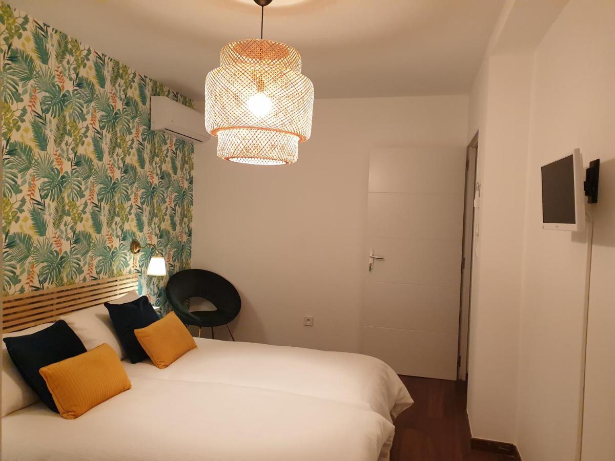 Jas Dou Felibrige Bed & Breakfast Puget-Ville Екстериор снимка